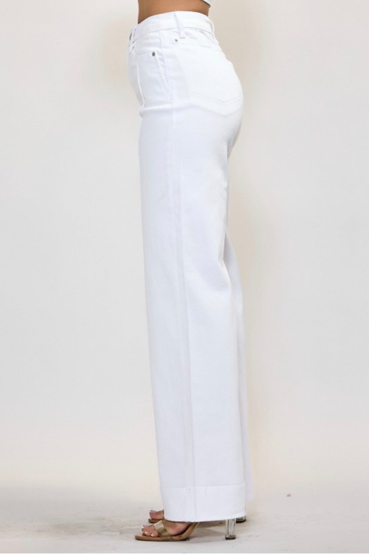 Vibrant White Wide-Leg Jeans